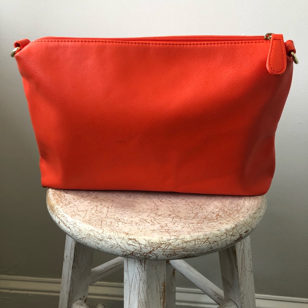 🔥SALE🔥Steve Madden Faux Leather Clutch Orange